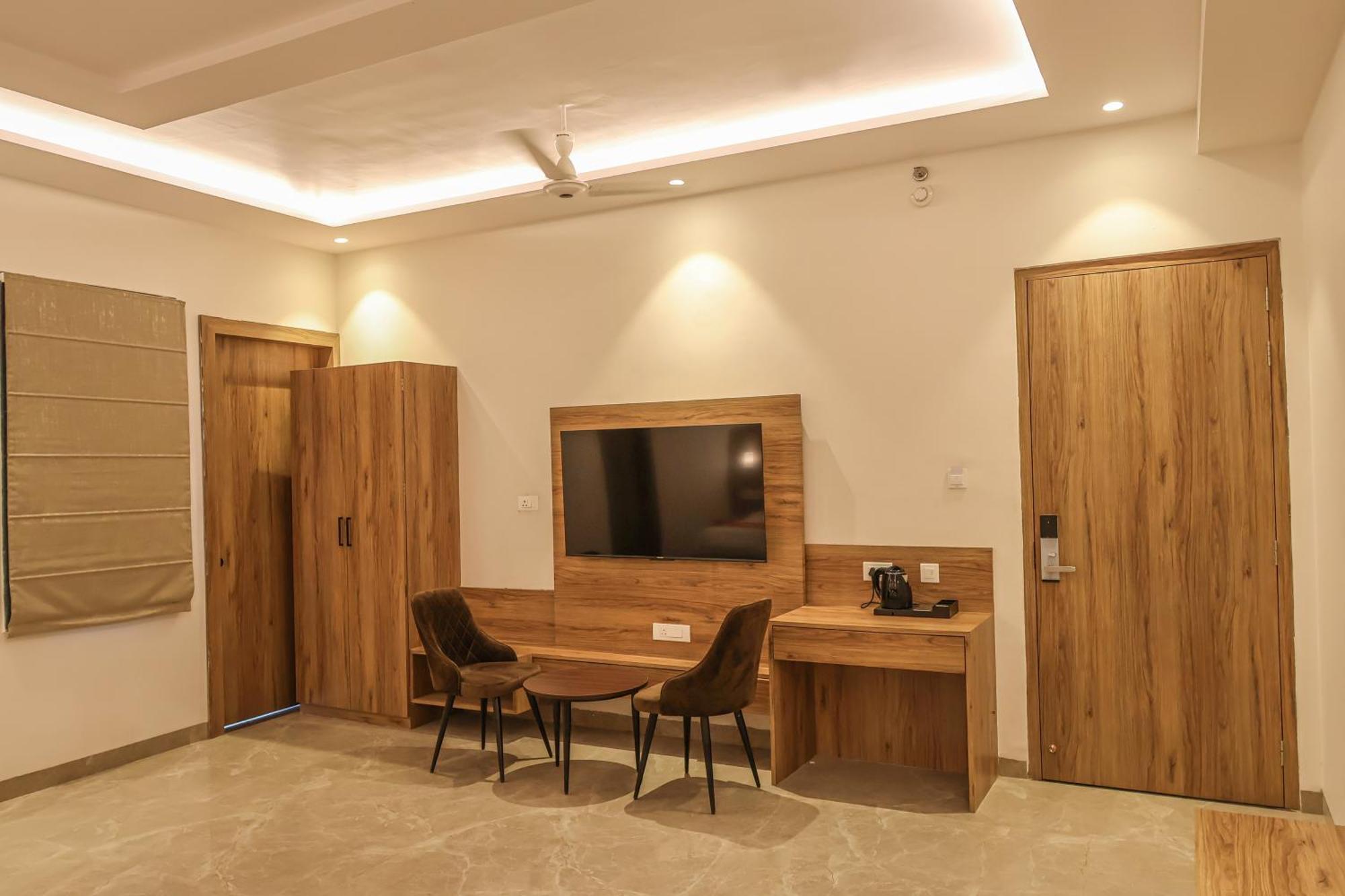 Hotel Ss Grand Kanpur Exterior foto