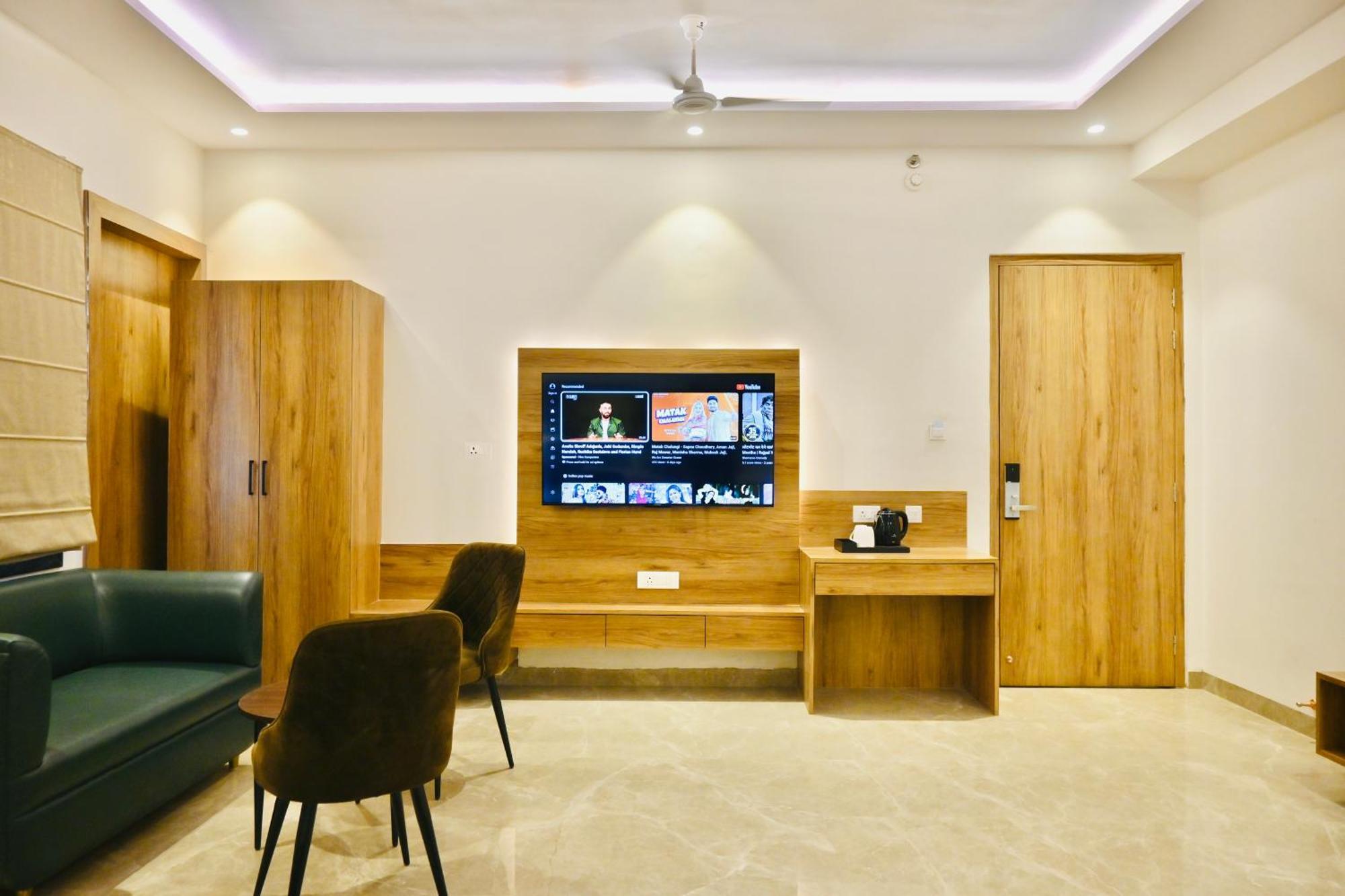 Hotel Ss Grand Kanpur Exterior foto