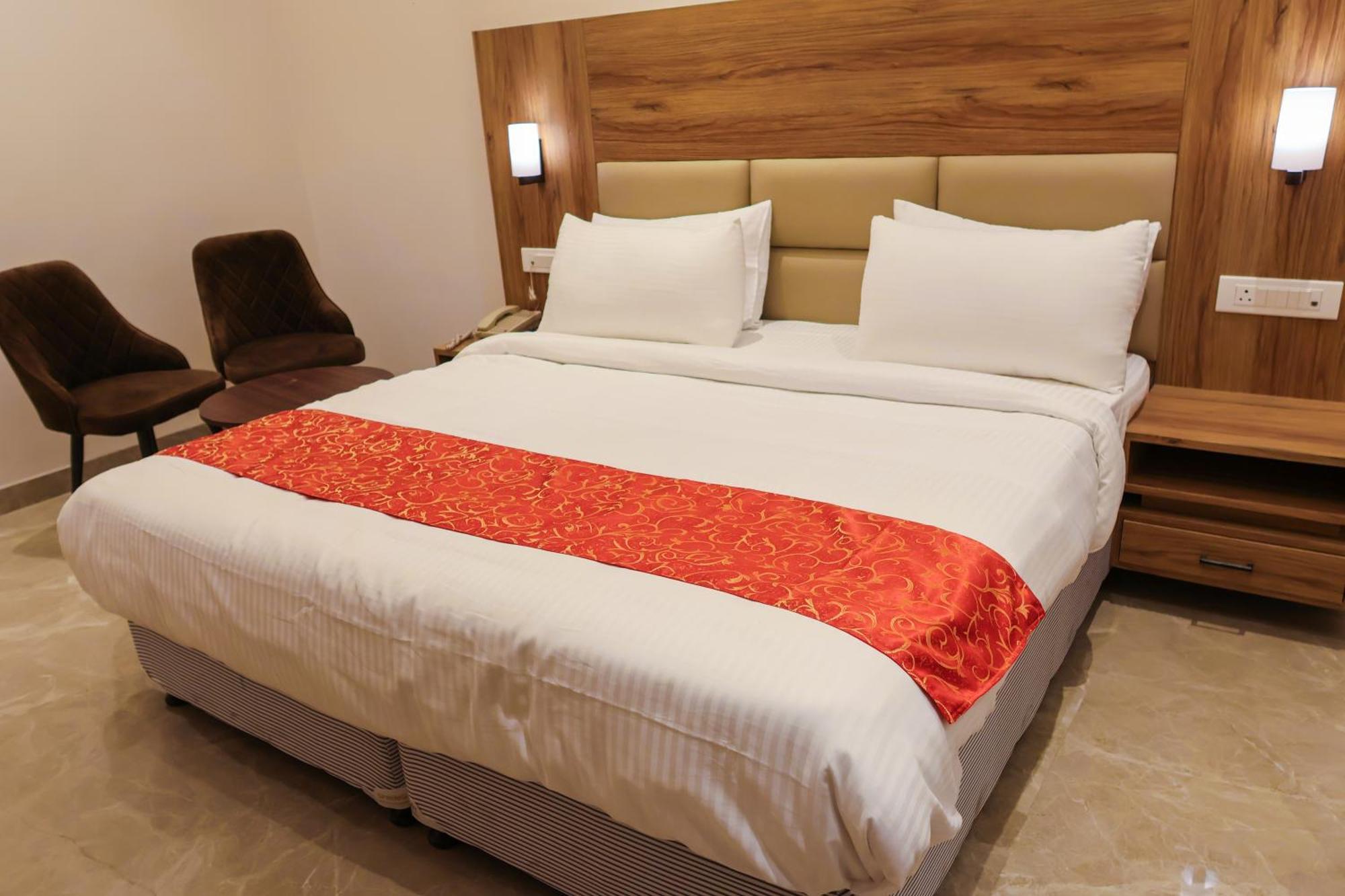 Hotel Ss Grand Kanpur Exterior foto