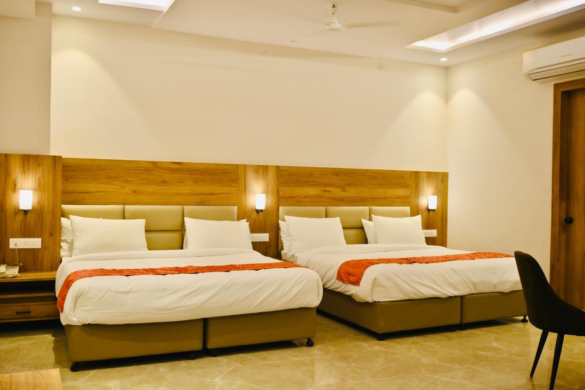 Hotel Ss Grand Kanpur Exterior foto