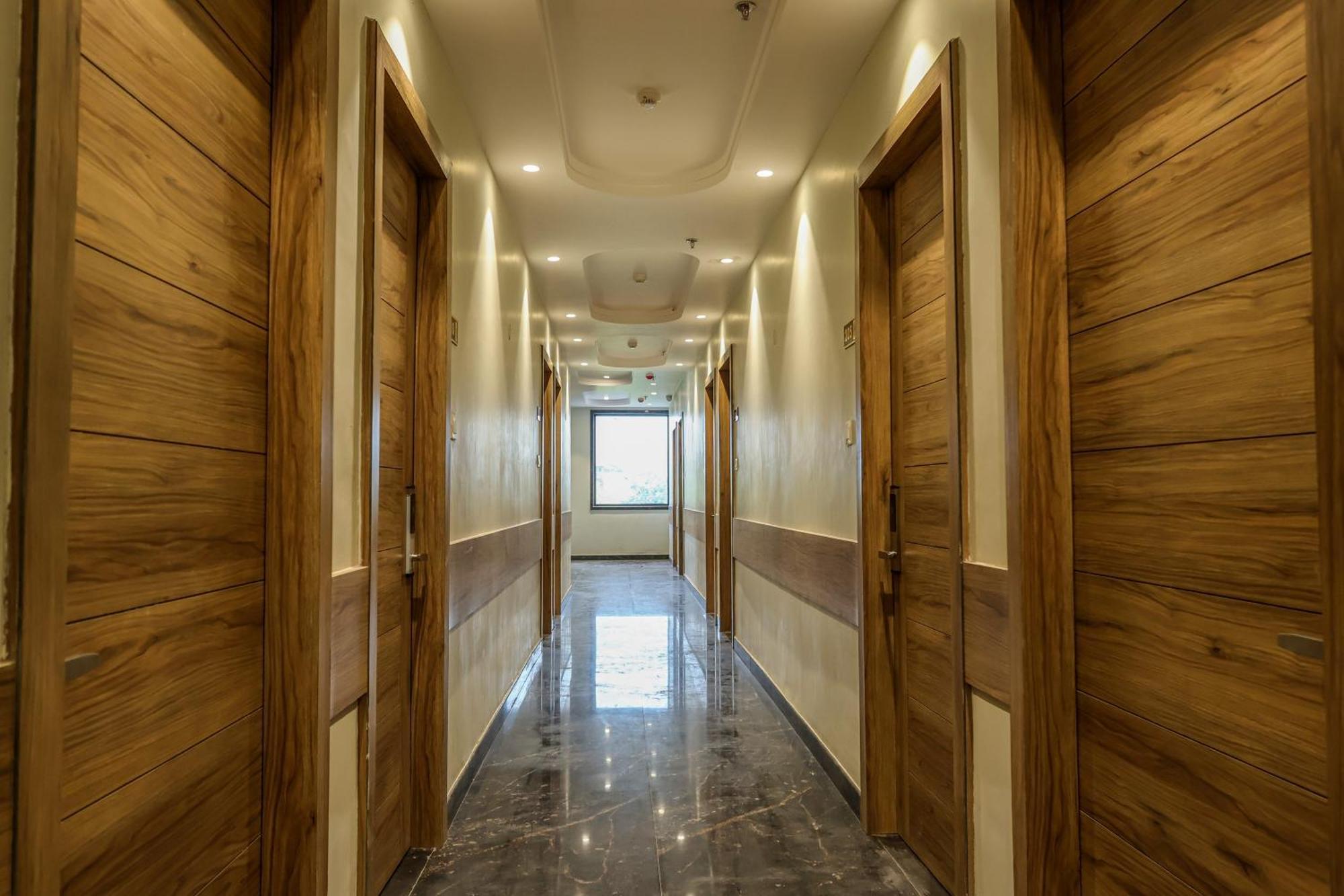 Hotel Ss Grand Kanpur Exterior foto