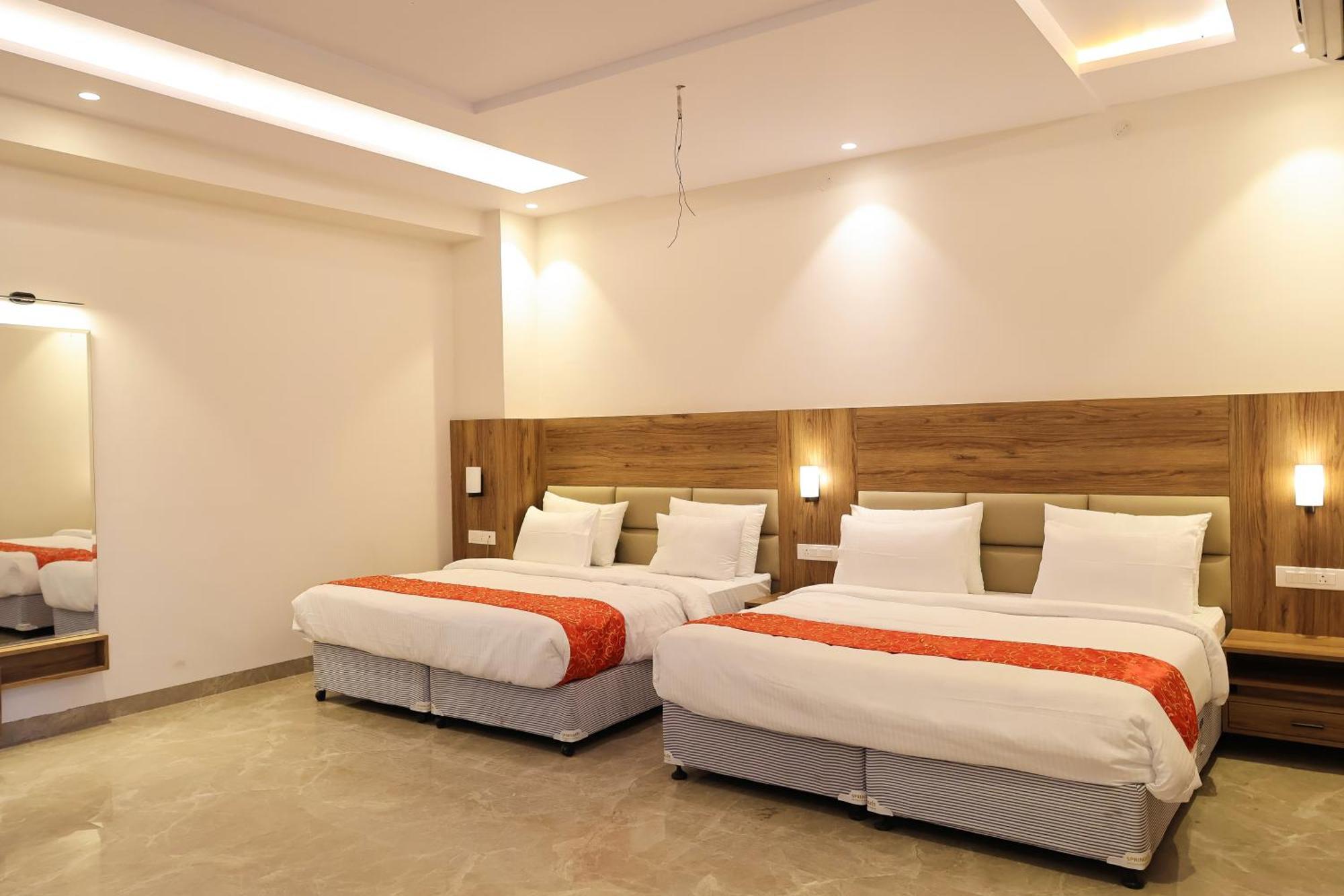 Hotel Ss Grand Kanpur Exterior foto