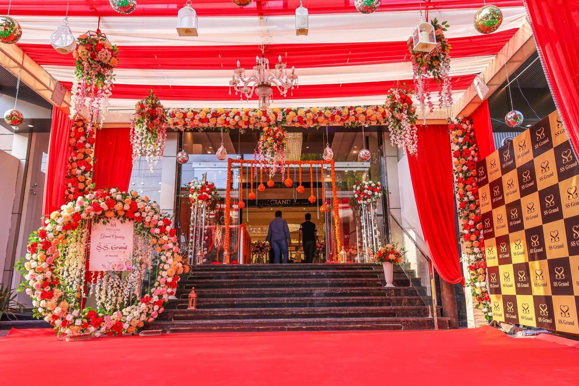 Hotel Ss Grand Kanpur Exterior foto