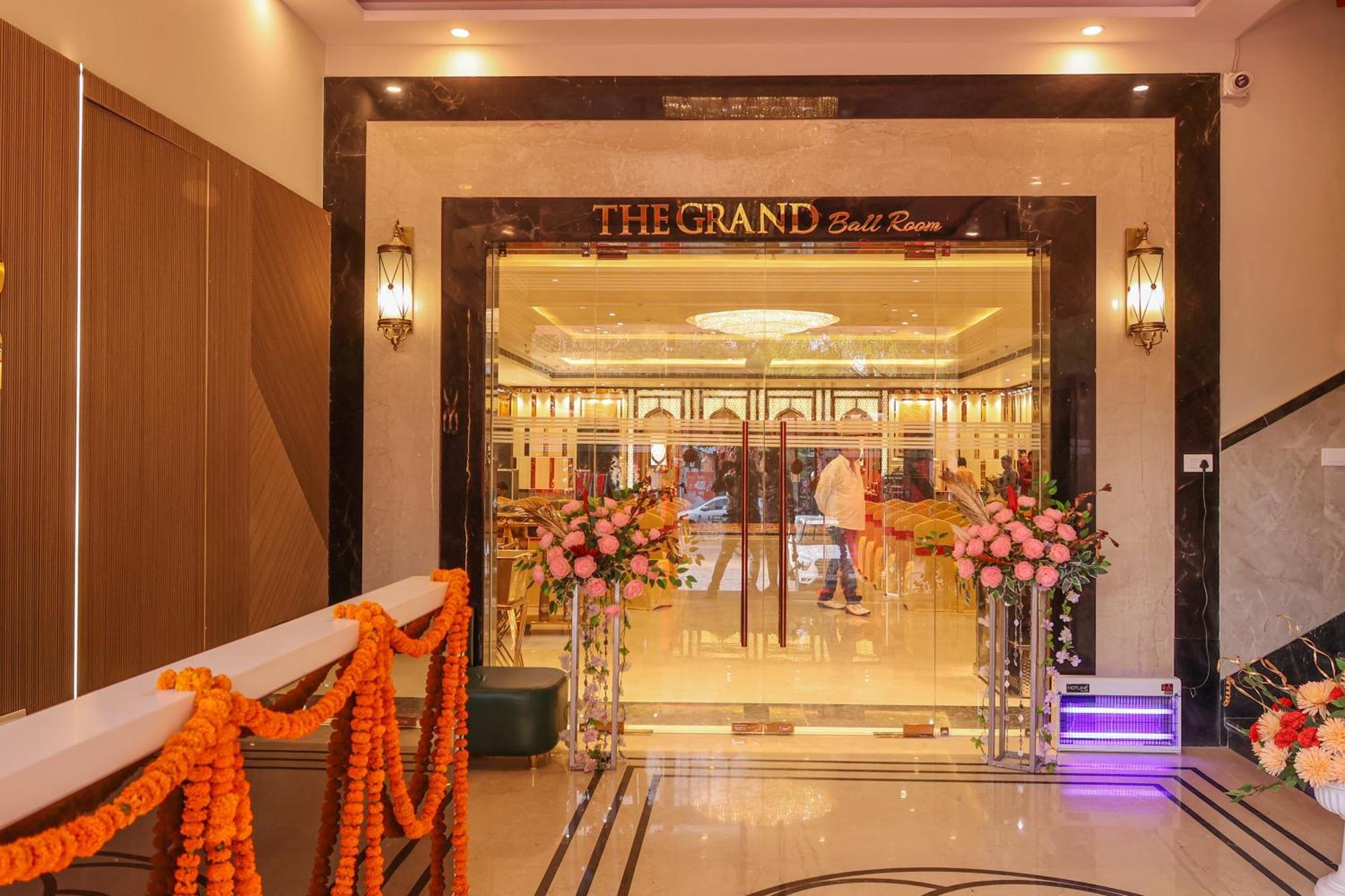 Hotel Ss Grand Kanpur Exterior foto